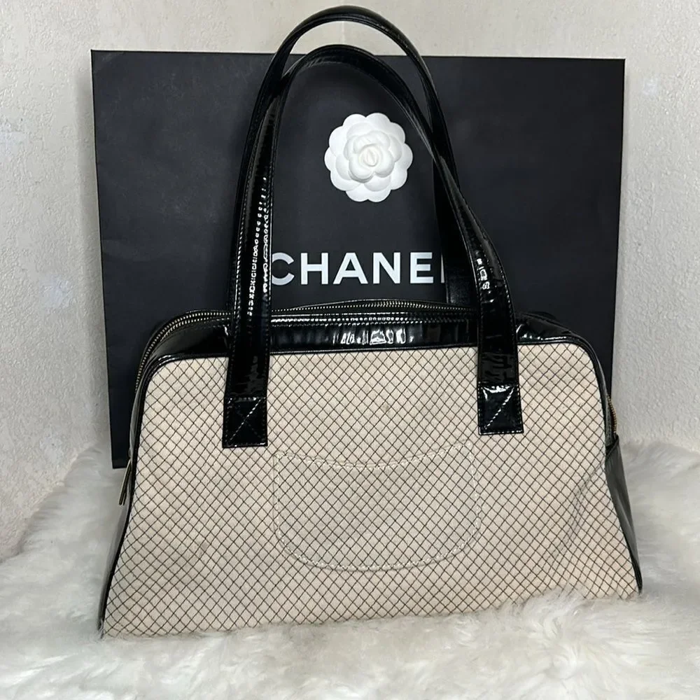 💯Authentic Chanel Cream & Black Patent Leather & Knit Quilted Bowler Bag🍀